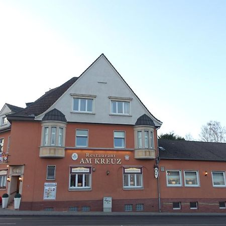 Gasthof & Restaurant "Am Kreuz" Essen Exteriör bild