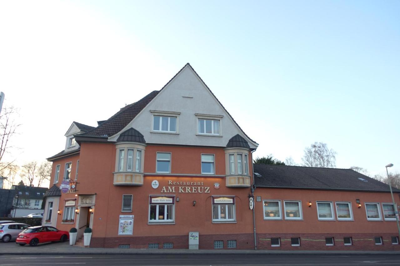 Gasthof & Restaurant "Am Kreuz" Essen Exteriör bild